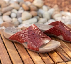 Taos Footwear USA Guru