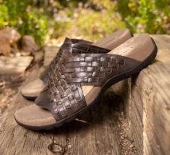 Taos Footwear USA Guru